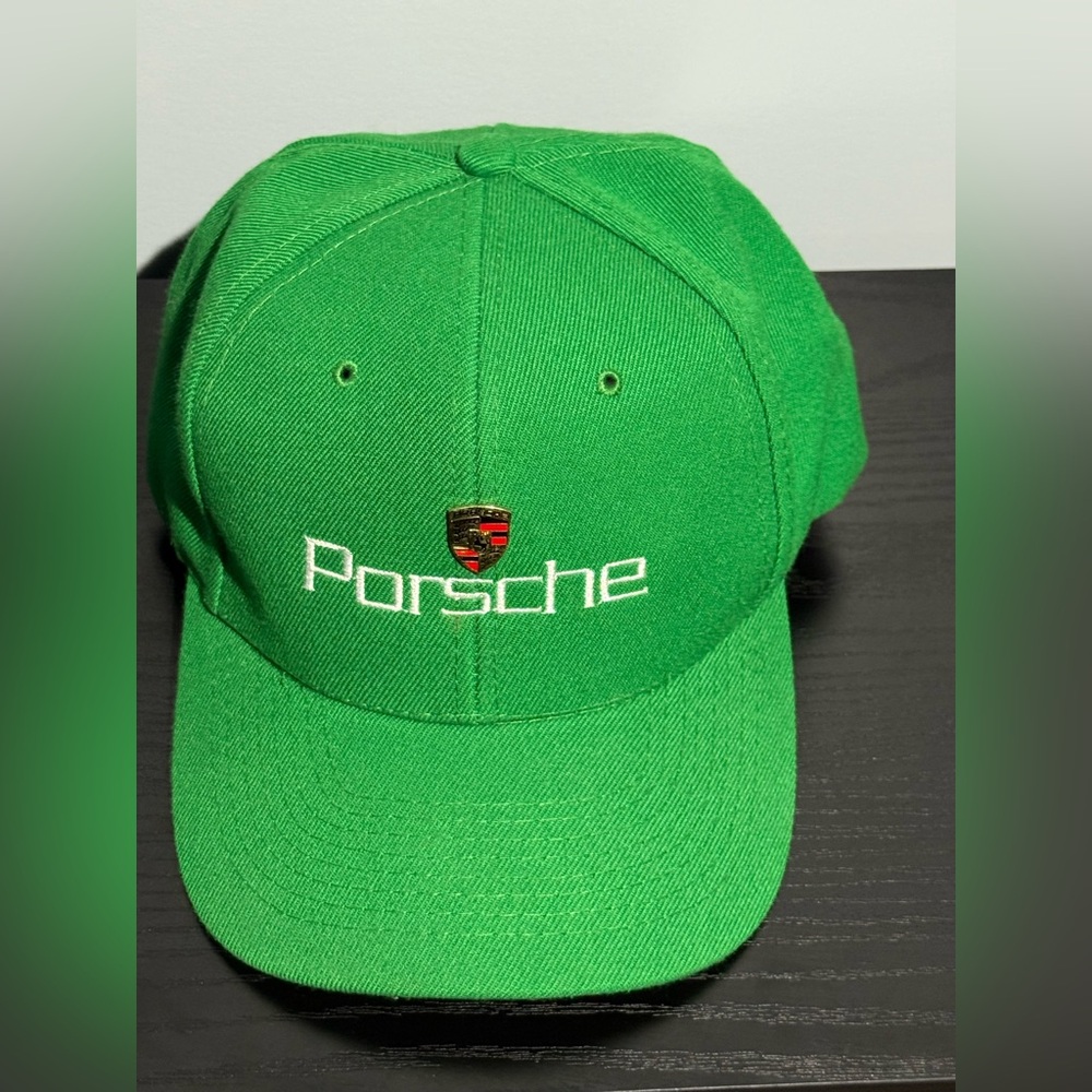 Porsche Men's Green Cap With Pin